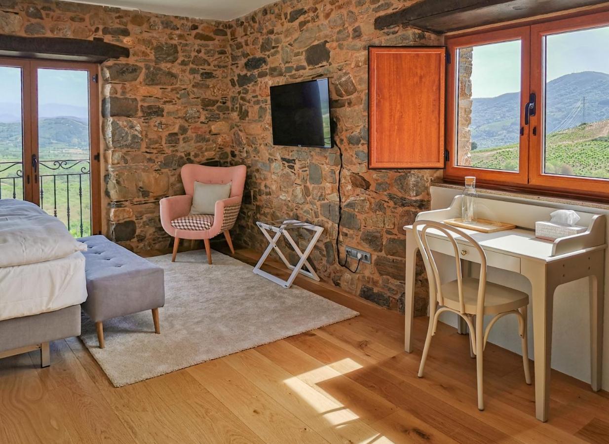 Boutique Finca Esencial Villafranca Del Bierzo Exteriör bild